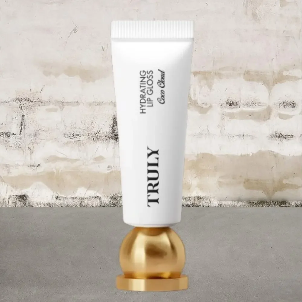 Truly Hydrating Lip Gloss in Coco Cloud NIB